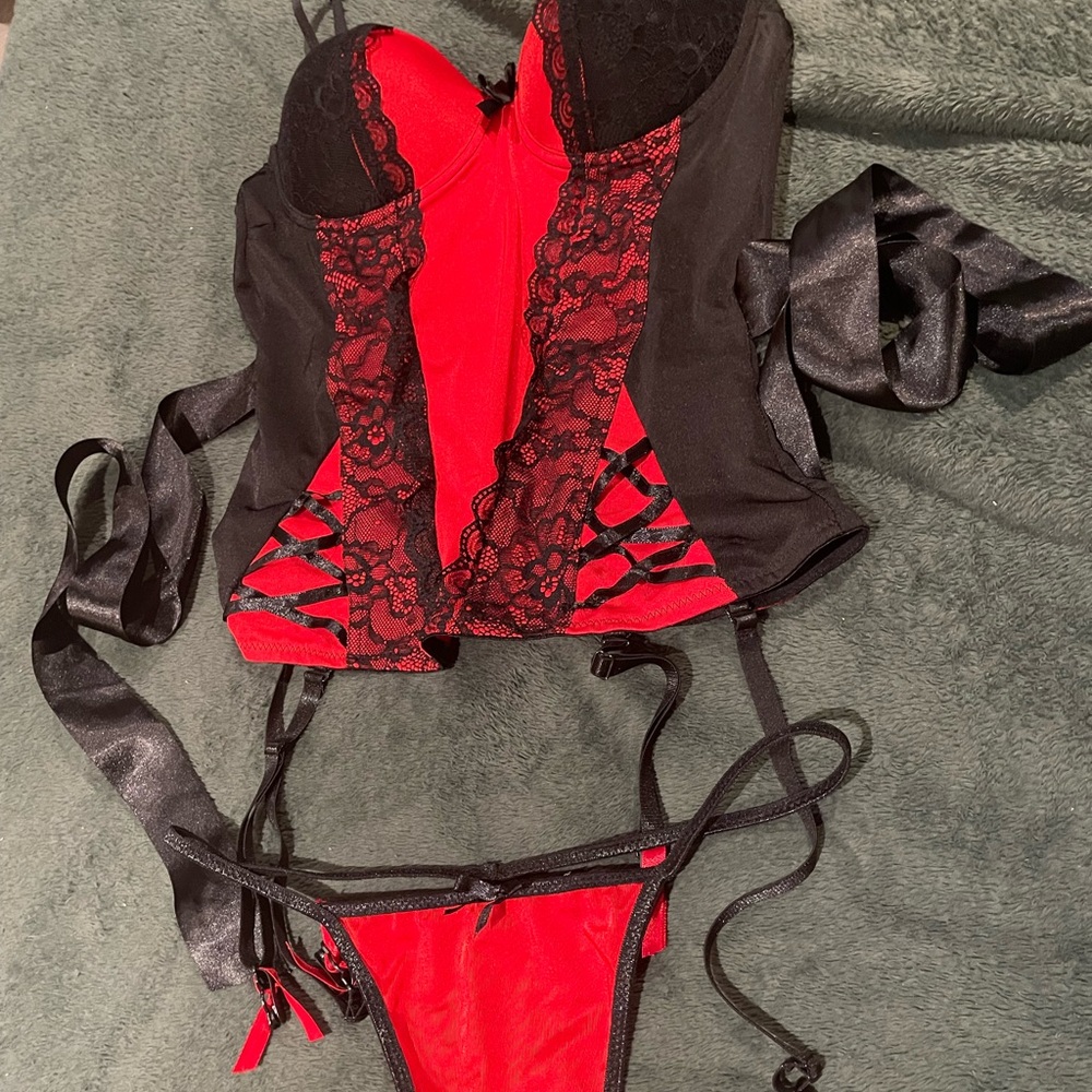 Red & Black Lingerie Set Size L